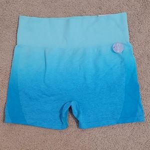 vs pink workout shortie